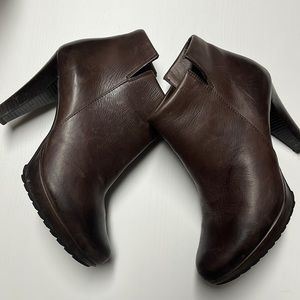 Paul Green Platform Booties
